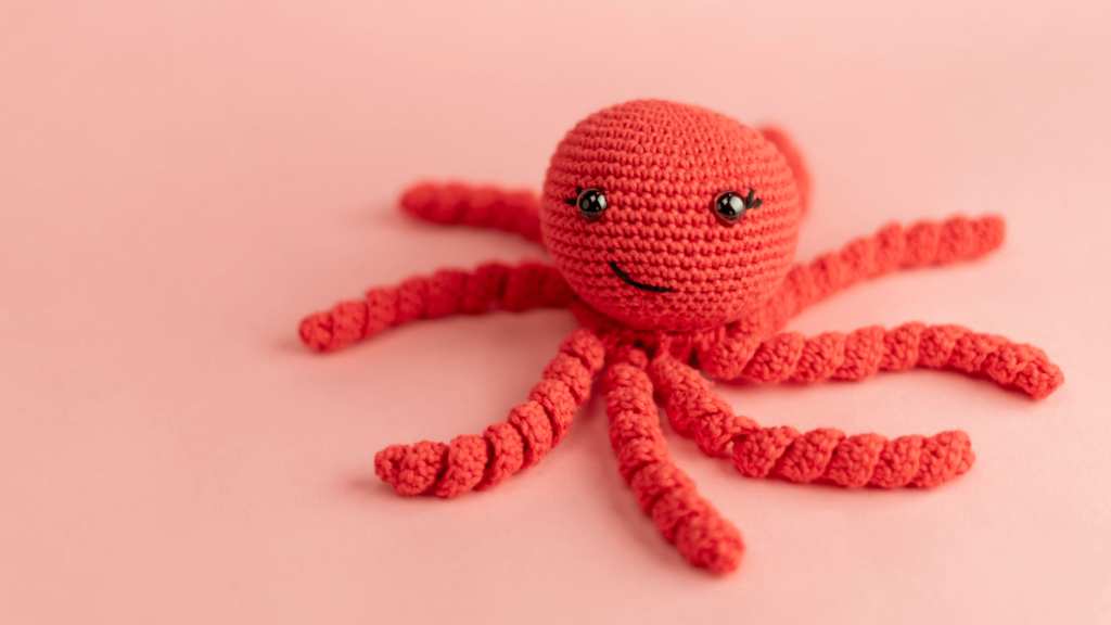 Más allá del patrón: personaliza tu amigurumi para hacerlo único